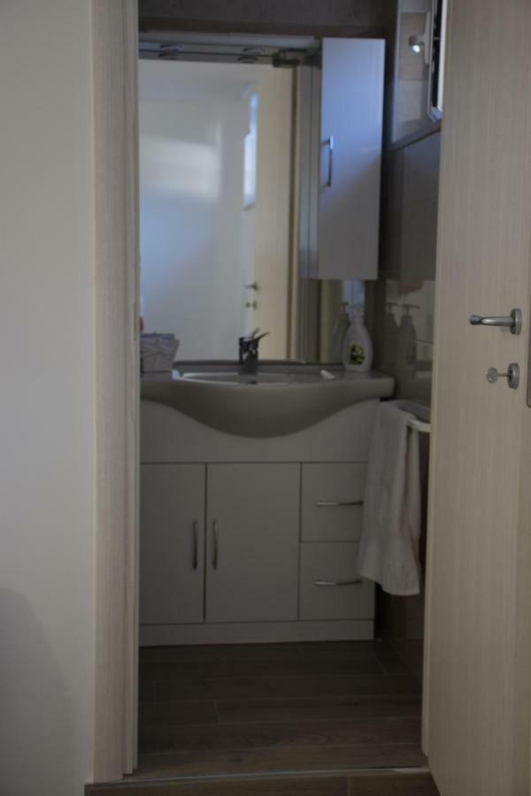 Dimora Santa Caterina Apartment กอนแวร์ซาโน ภายนอก รูปภาพ