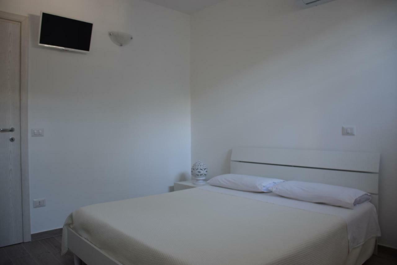 Dimora Santa Caterina Apartment กอนแวร์ซาโน ภายนอก รูปภาพ