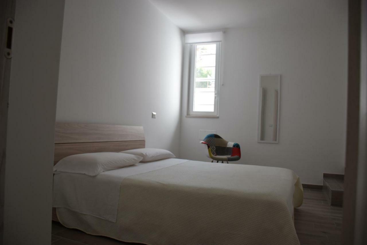 Dimora Santa Caterina Apartment กอนแวร์ซาโน ภายนอก รูปภาพ